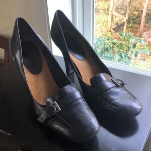 Enzo Angiolini black short heeled dress or work shoes size 10M